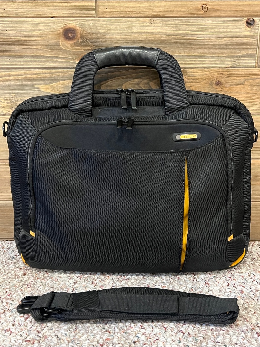 Targus 15.6” Meridian II Briefcase